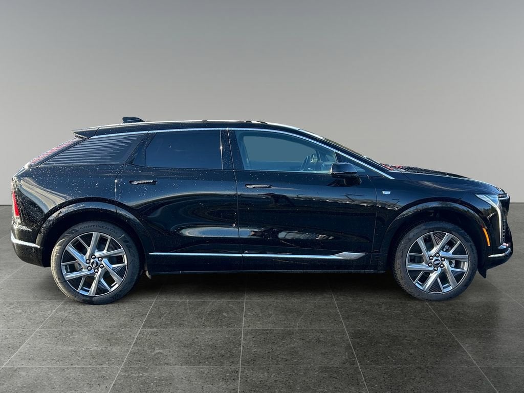 2026 Cadillac OPTIQ Luxury