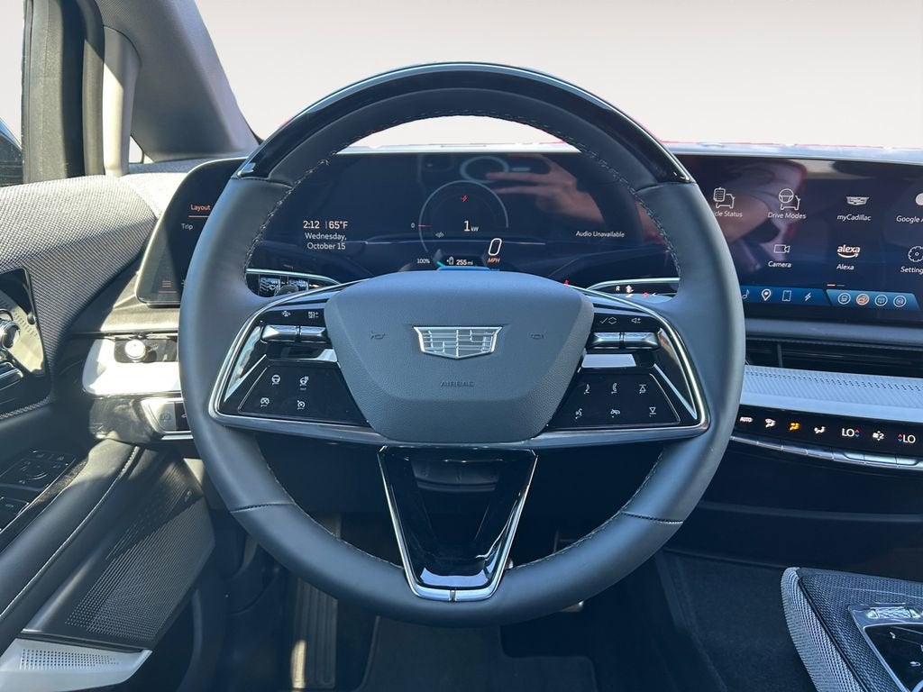 2025 Cadillac OPTIQ Luxury 1