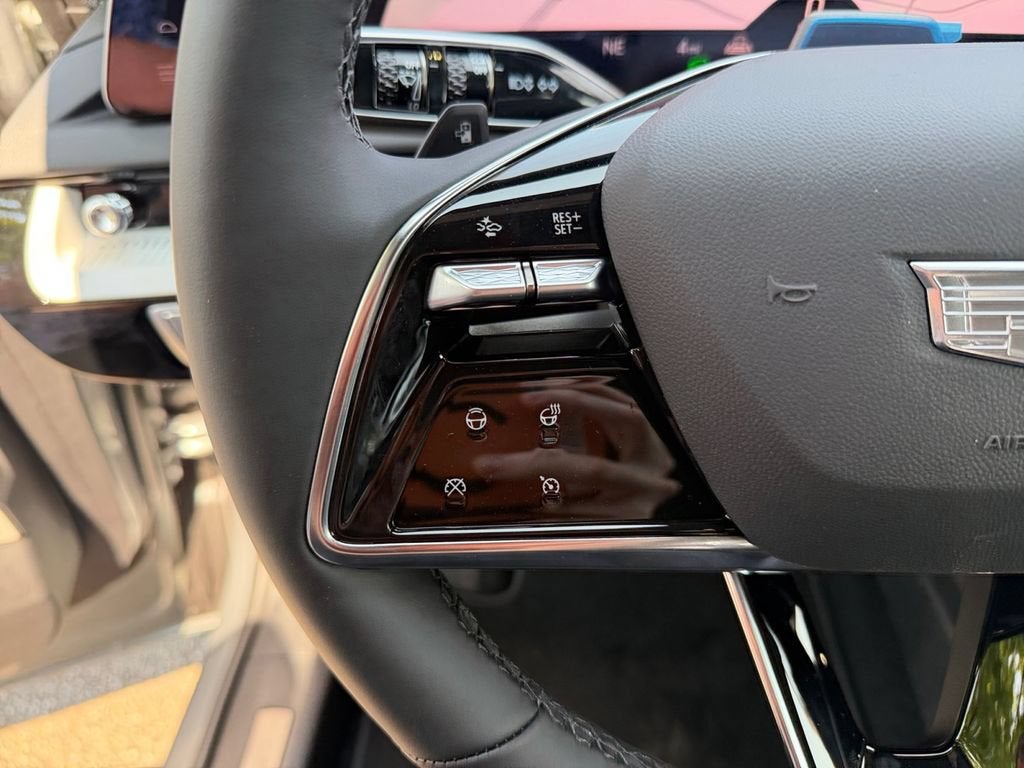 2027 Cadillac OPTIQ Premium Luxury