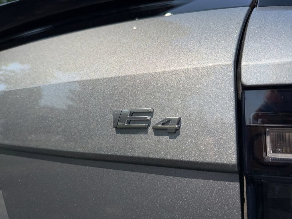 2027 Cadillac OPTIQ Premium Luxury