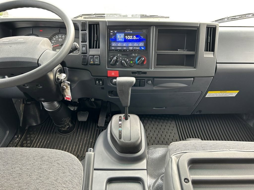 2025 Chevrolet Low Cab Forward 4500 MEDIUM ASH GRAY