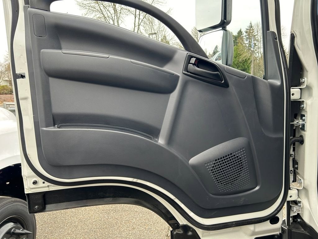 2024 Chevrolet Low Cab Forward 6500 XD MED ASH GRAY