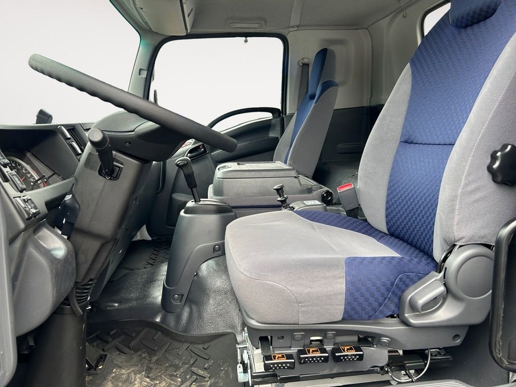 2024 Chevrolet Low Cab Forward 6500 XD MED ASH GRAY