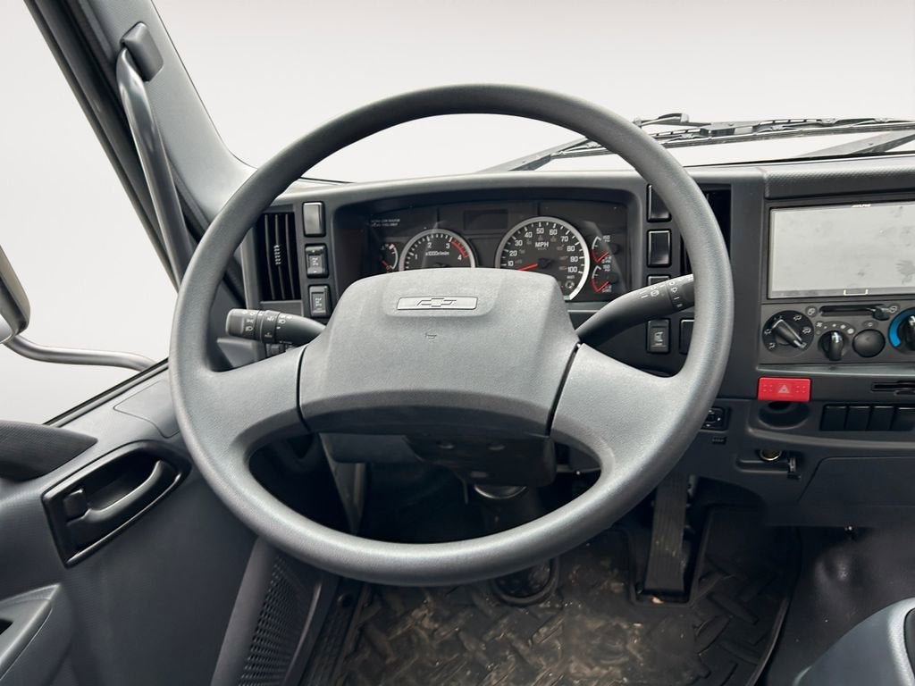 2024 Chevrolet Low Cab Forward 6500 XD MED ASH GRAY