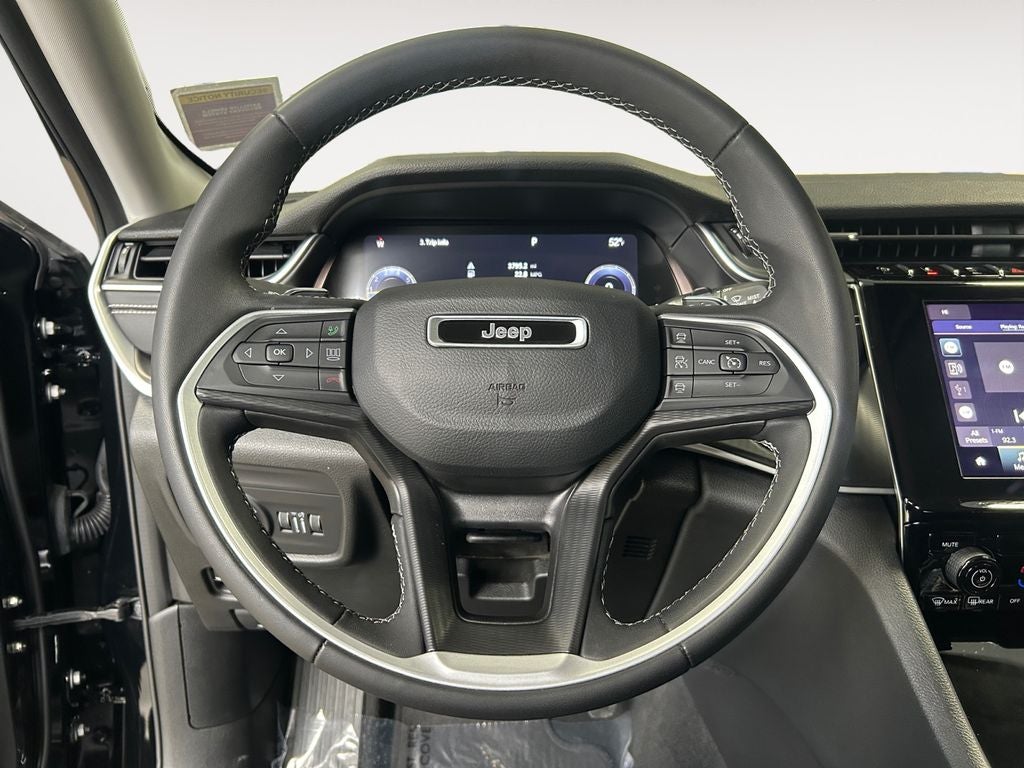 2023 Jeep Grand Cherokee Laredo