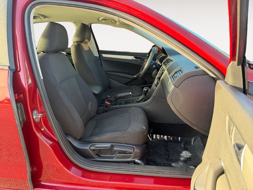 2018 Volkswagen Passat 2.0T S