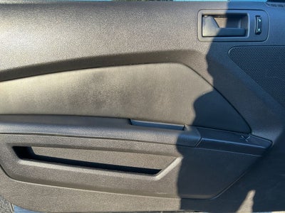 2011 Ford Mustang V6