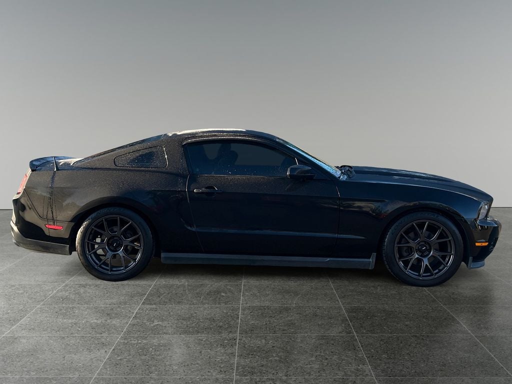 2011 Ford Mustang V6