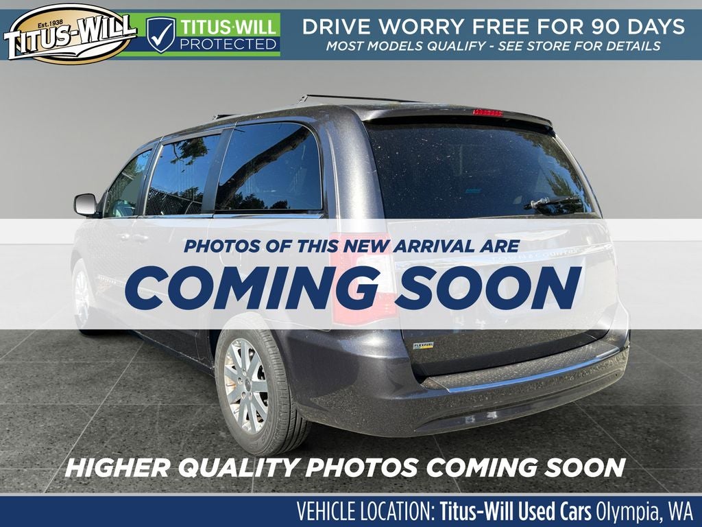 2016 Chrysler Town & Country Touring