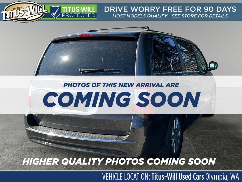 2016 Chrysler Town & Country Touring