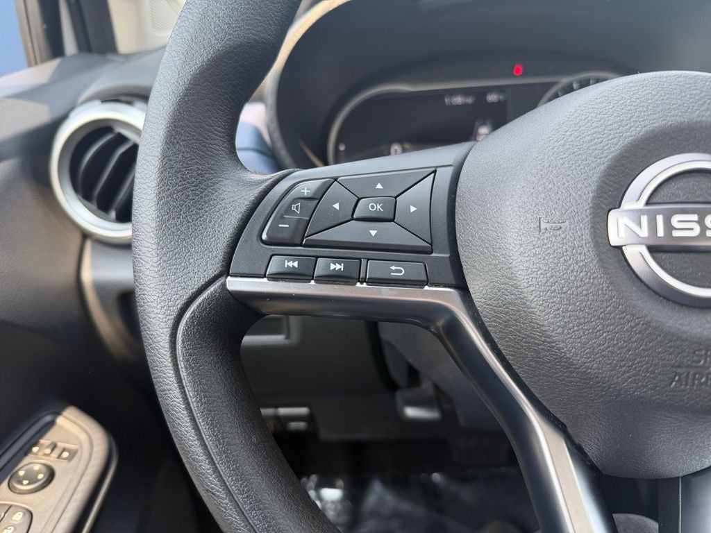 2024 Nissan Versa 1.6 SV