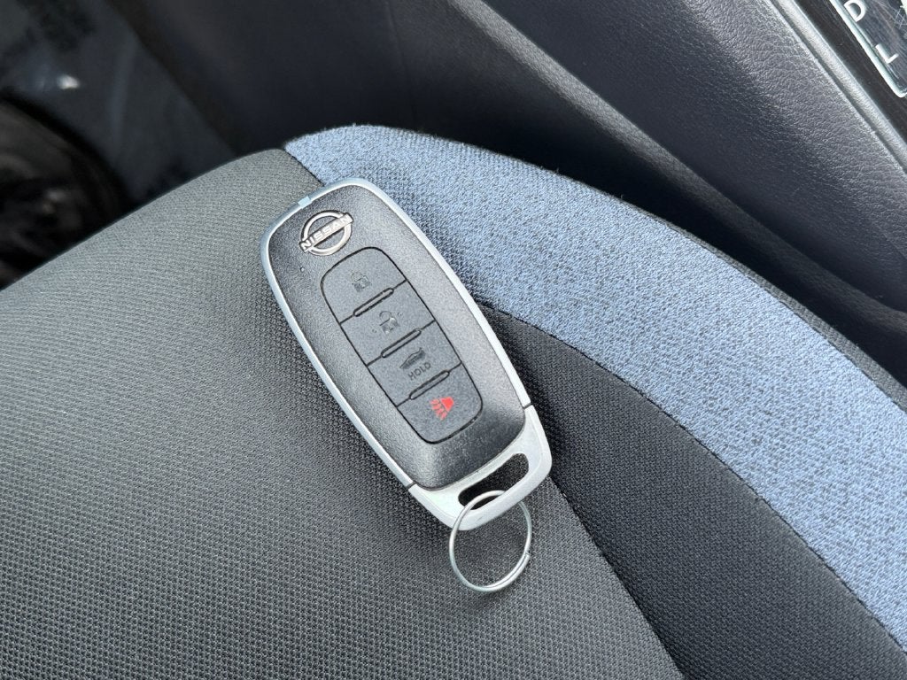 2024 Nissan Versa 1.6 SV