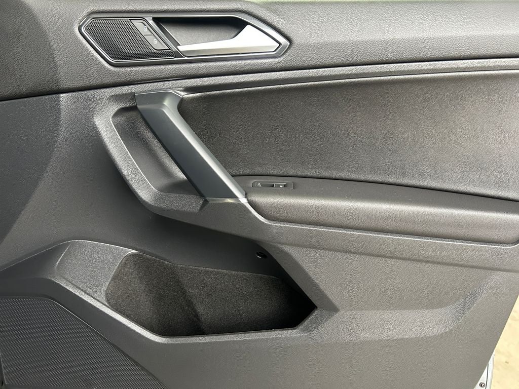 2018 Volkswagen Tiguan 2.0T SEL 4Motion