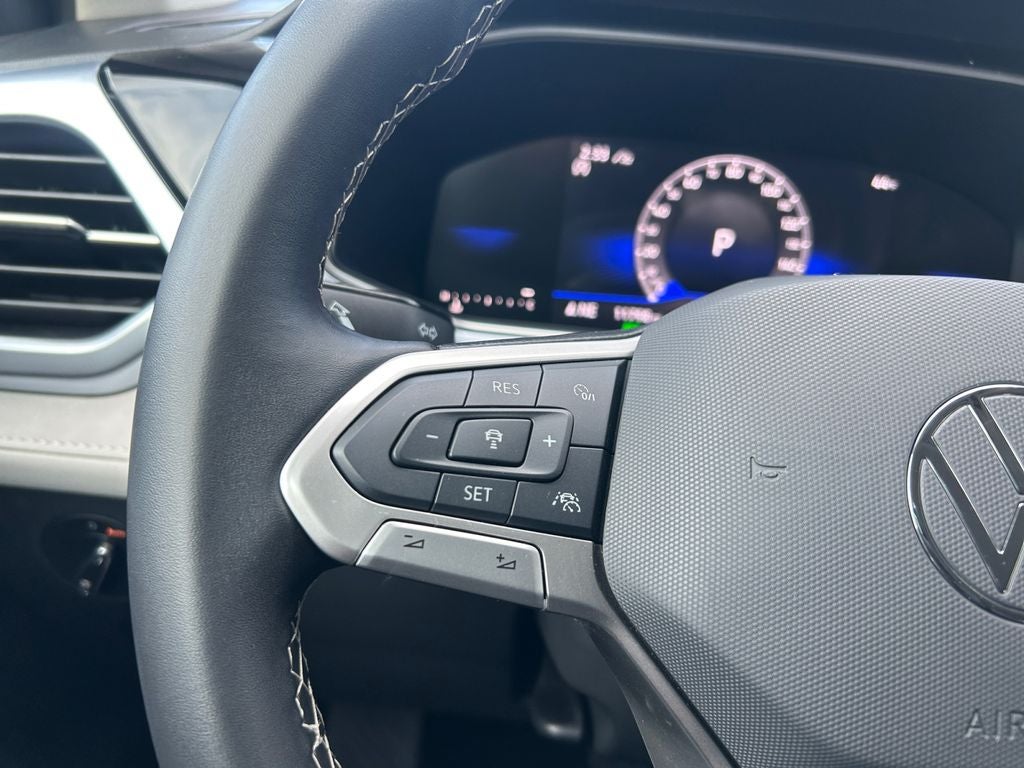 2025 Volkswagen Taos 1.5T SE