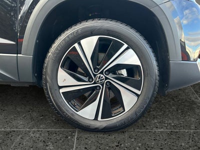 2025 Volkswagen Taos 1.5T SE