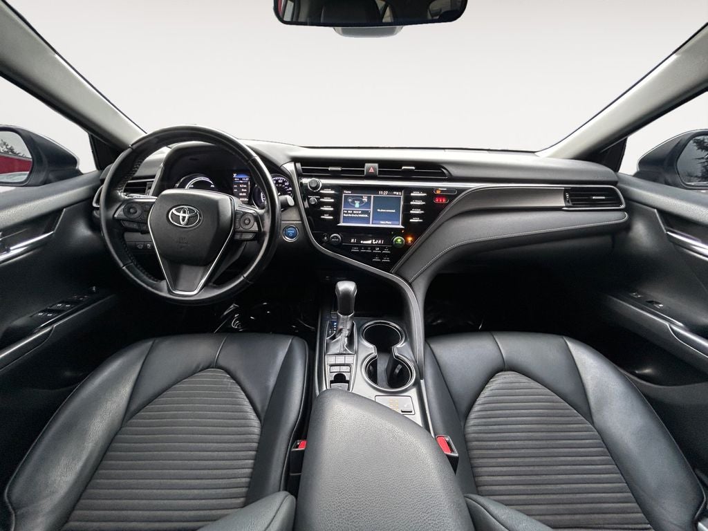 2019 Toyota Camry Hybrid SE