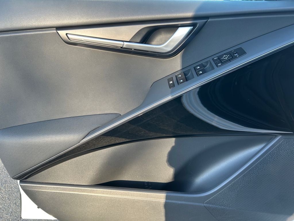 2023 Kia Niro Plug-In Hybrid EX