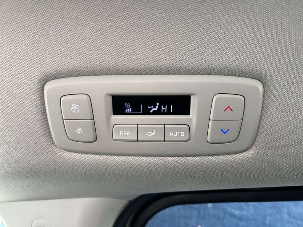 2025 Kia Carnival LXS