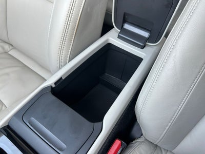 2023 Volvo XC40 B5 Plus Bright Theme