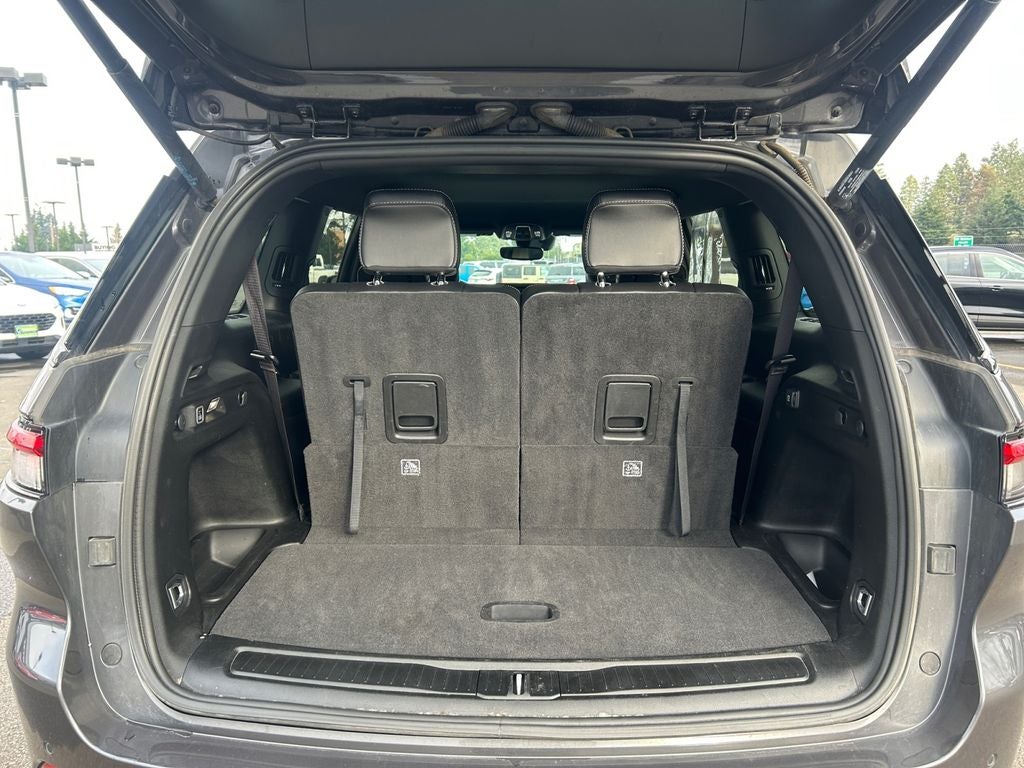 2022 Jeep Grand Cherokee L Altitude