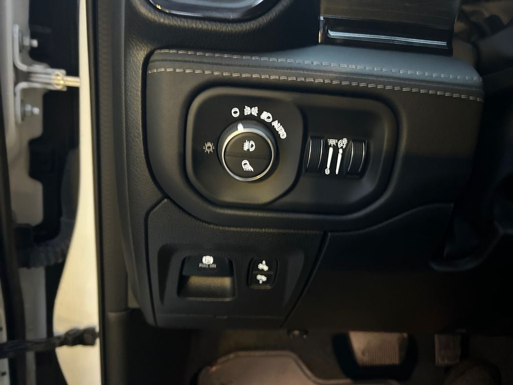 2023 RAM 1500 Limited Night Edition Off-Road