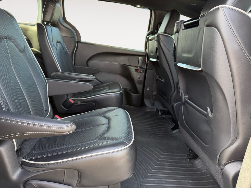 2024 Chrysler Pacifica Limited AWD