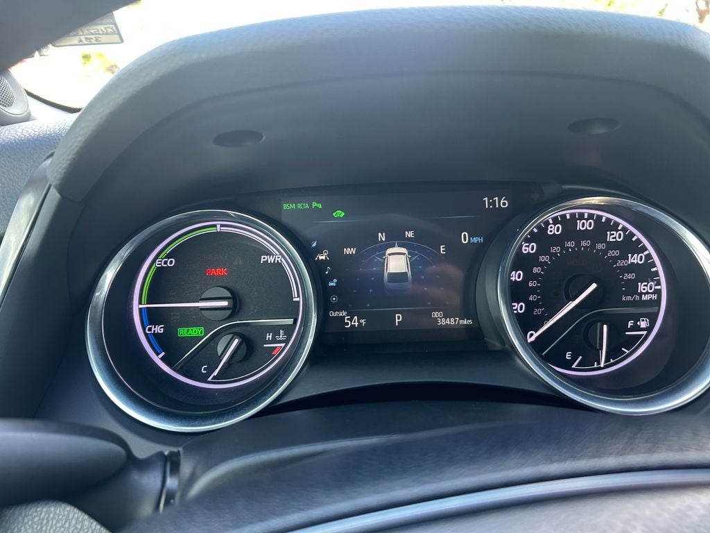 2020 Toyota Camry Hybrid XLE