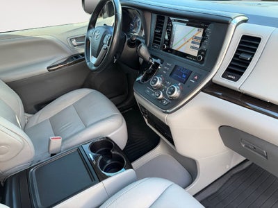 2018 Toyota Sienna XLE Premium 7 Passenger