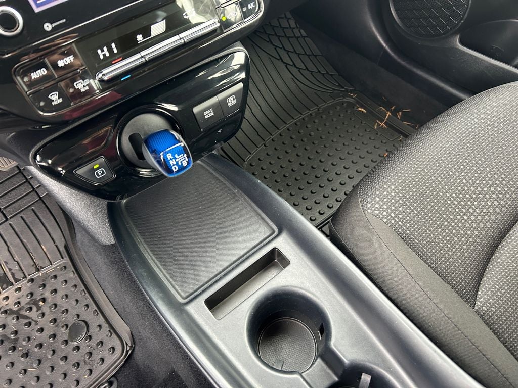 2021 Toyota Prius LE