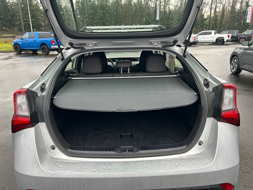 2021 Toyota Prius LE