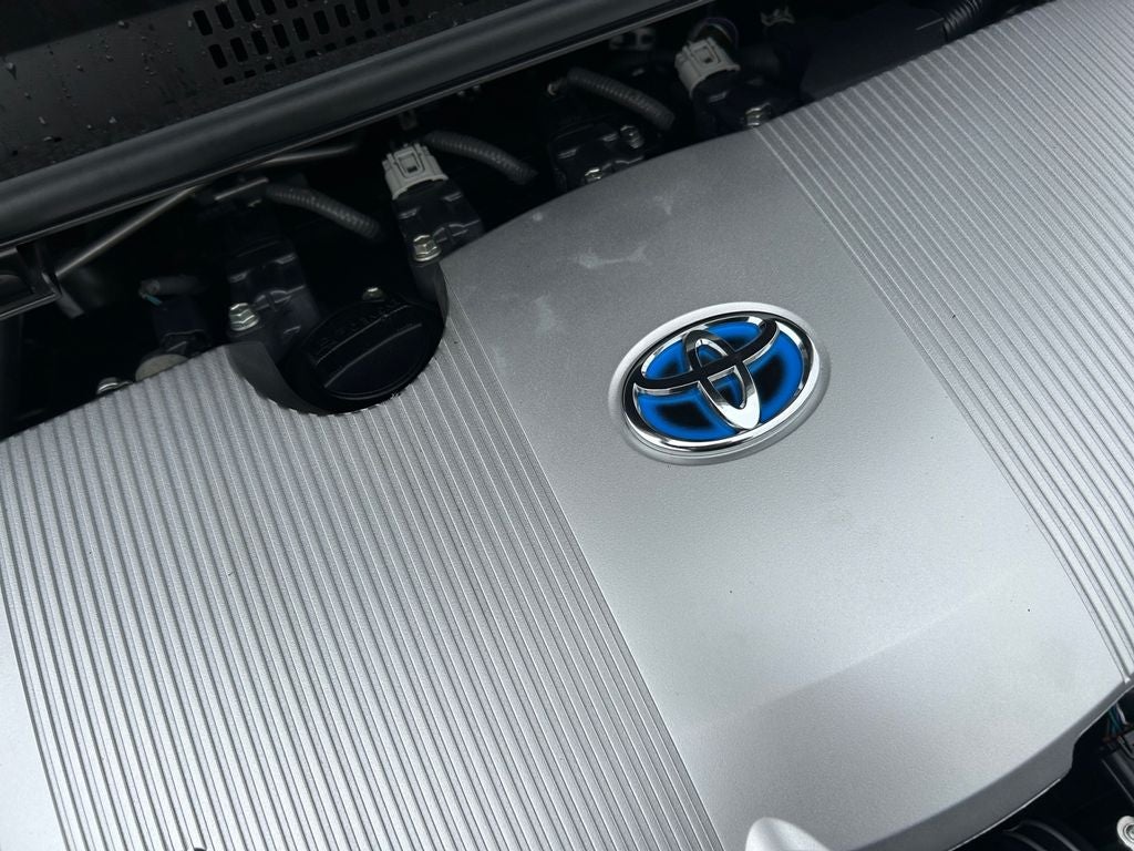 2021 Toyota Prius LE