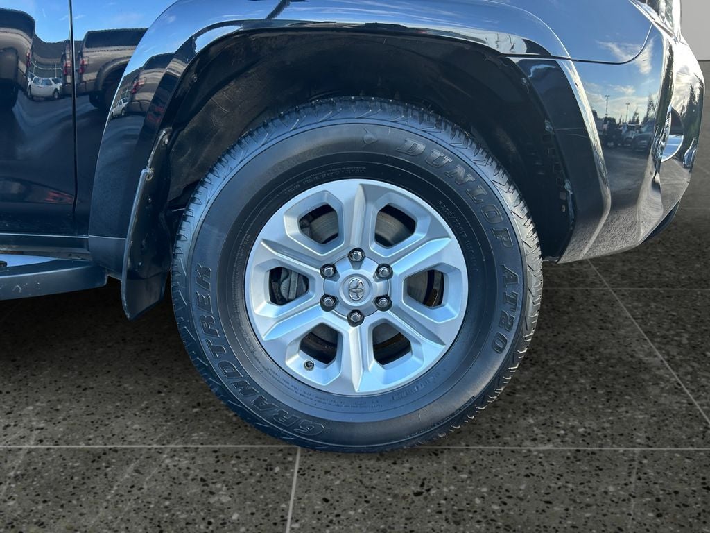 2022 Toyota 4Runner SR5 Premium W/ 3RD ROW