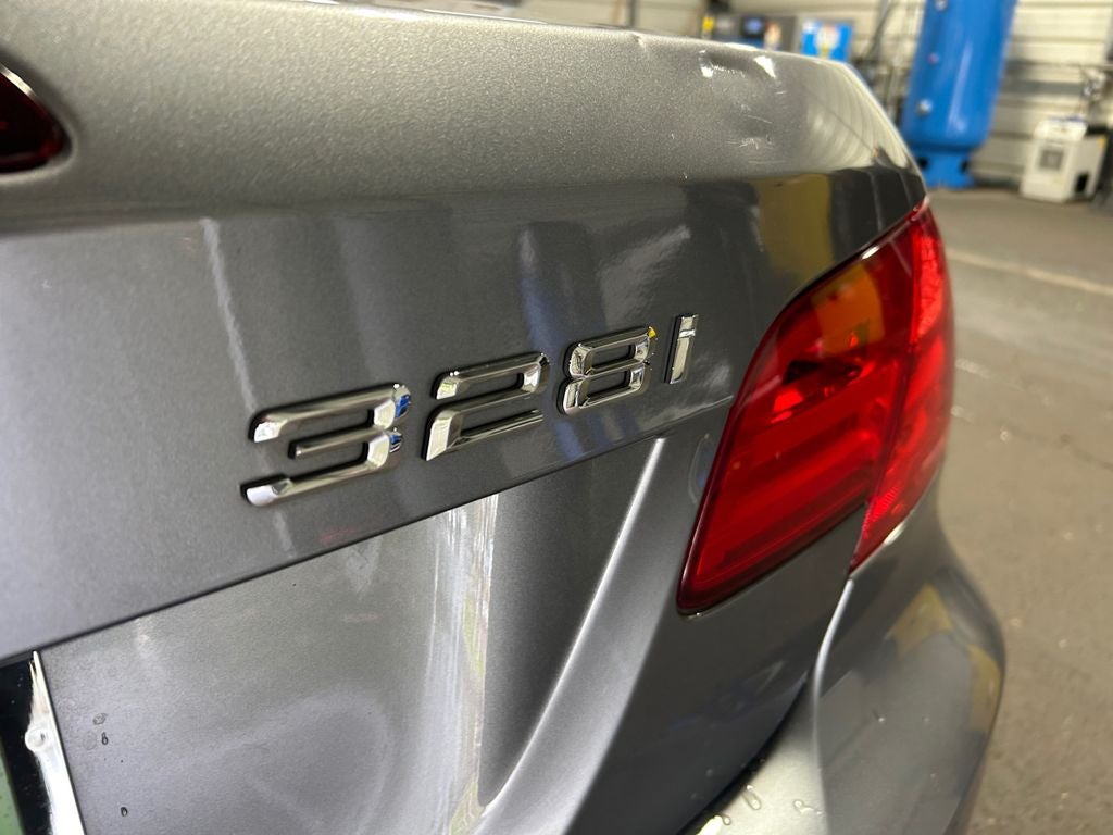 2012 BMW 3 Series 328i