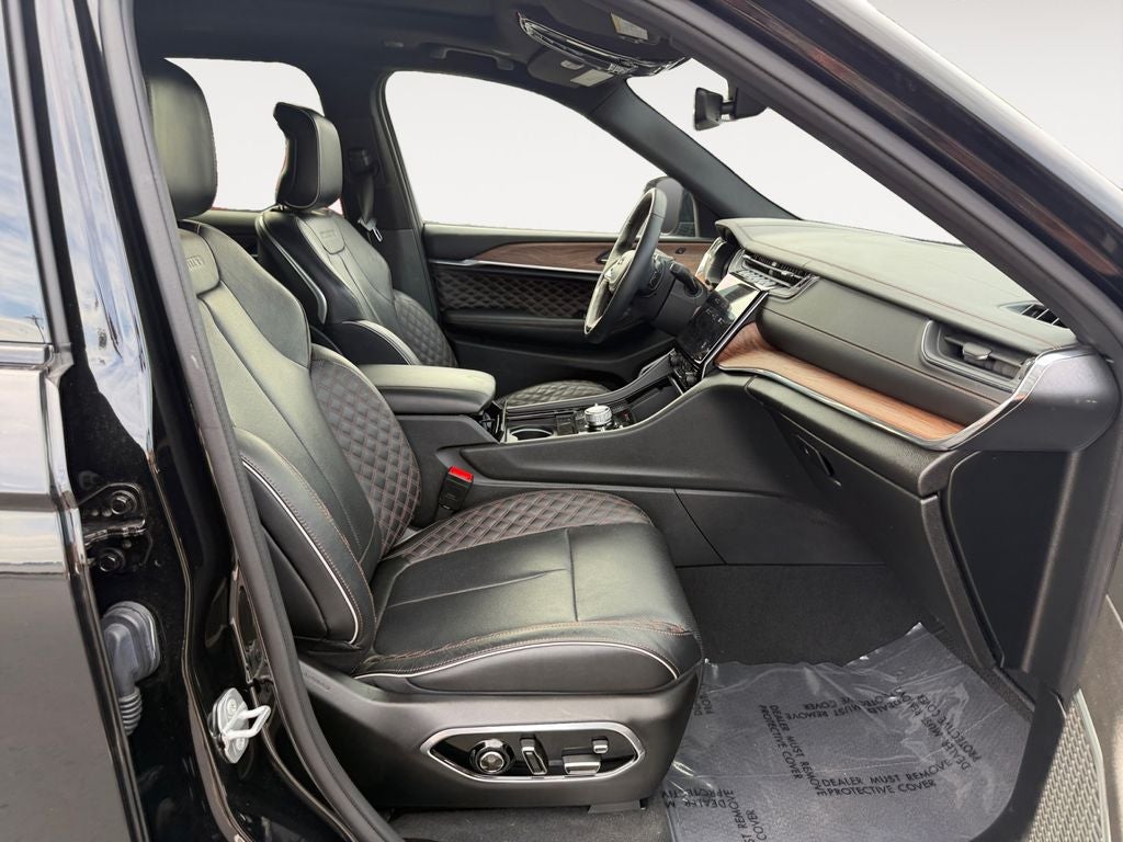 2023 Jeep Grand Cherokee L Summit