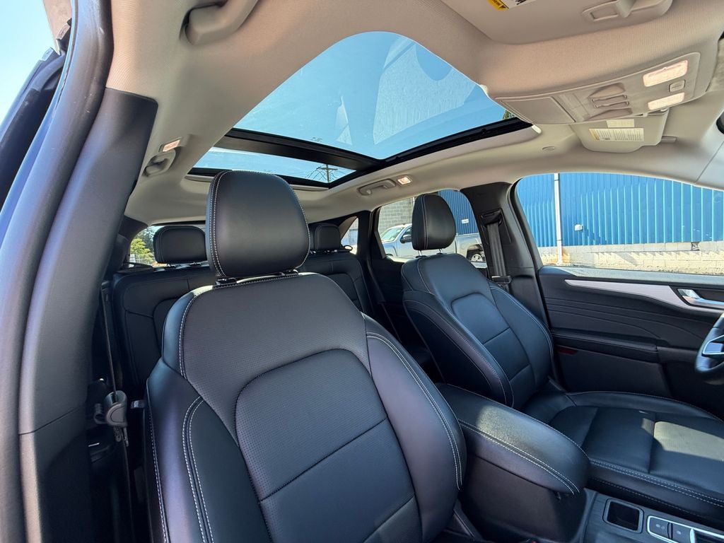 2025 Ford Escape Platinum