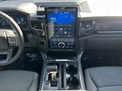 2024 Ford F-150 Lightning Flash