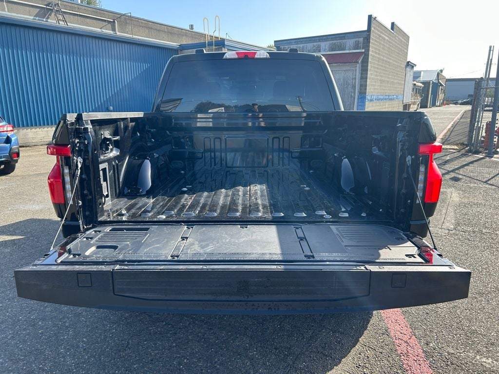 2024 Ford F-150 Lightning Flash