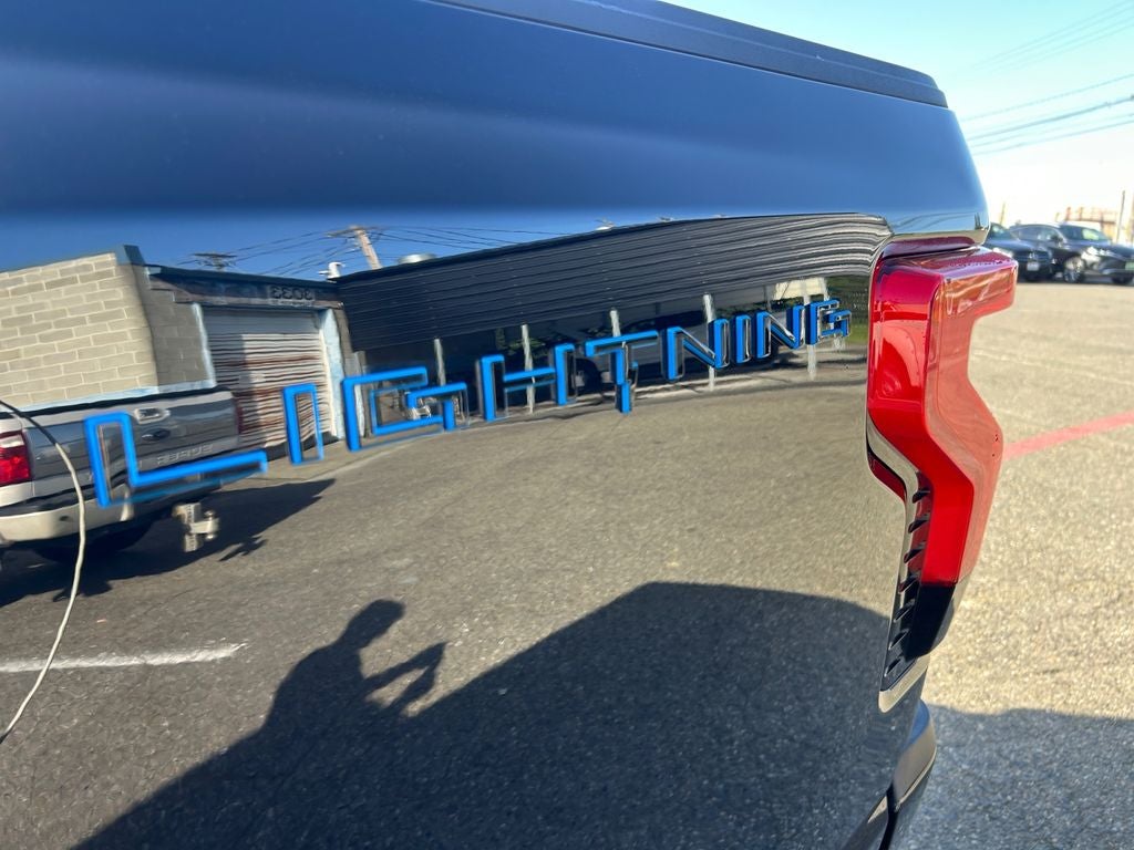 2024 Ford F-150 Lightning Flash