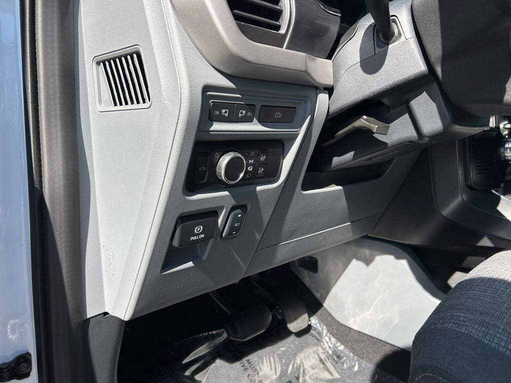 2023 Ford F-150 Lightning XLT