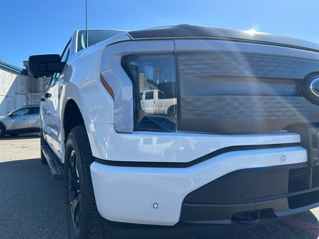 2023 Ford F-150 Lightning XLT