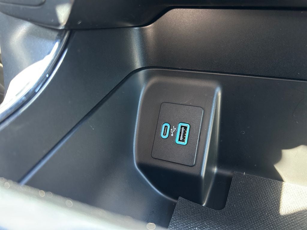 2023 Ford F-150 Lightning XLT