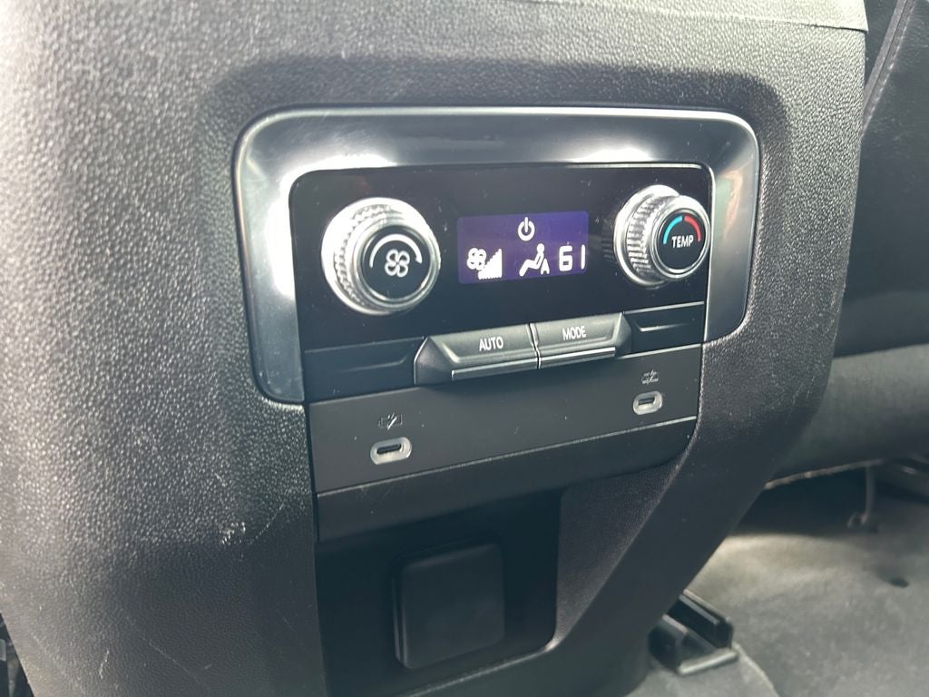 2022 GMC Yukon XL SLE