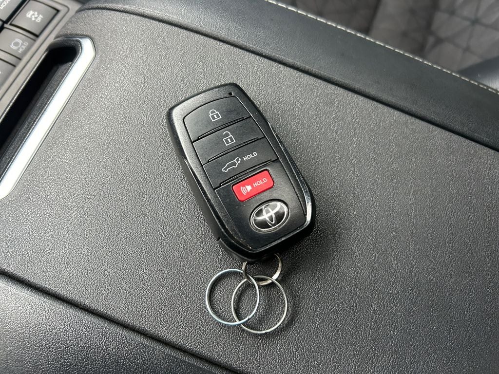 2024 Toyota Highlander Hybrid XLE