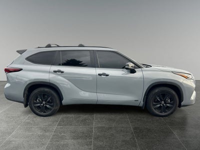 2024 Toyota Highlander Hybrid XLE