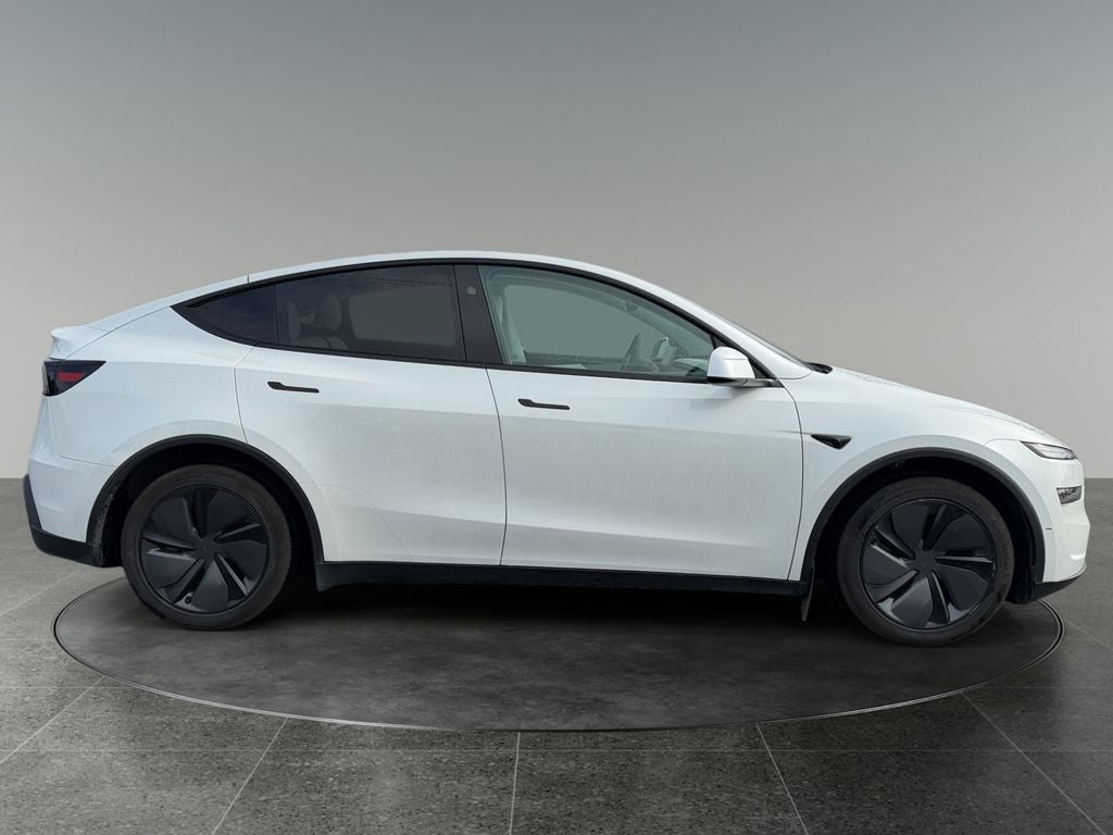 2026 Tesla Model Y Base
