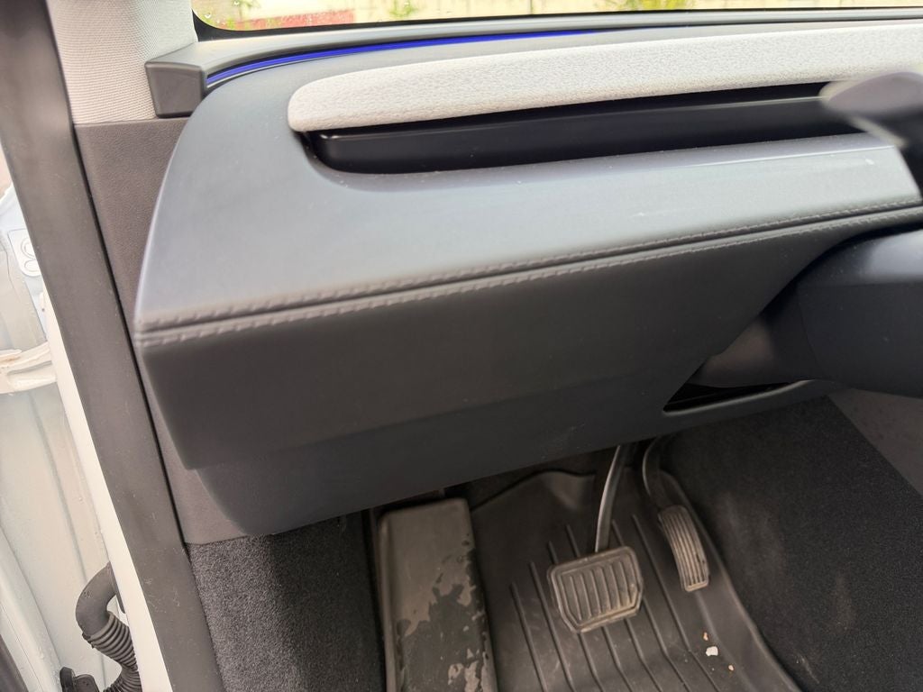 2026 Tesla Model Y Base