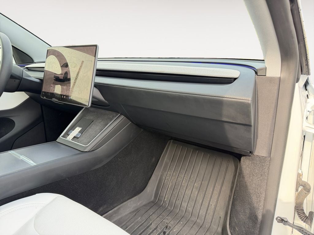 2026 Tesla Model Y Base