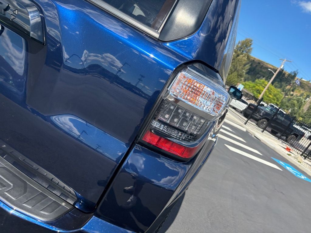 2020 Toyota 4Runner Venture