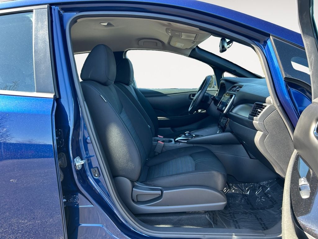 2024 Nissan Leaf SV Plus