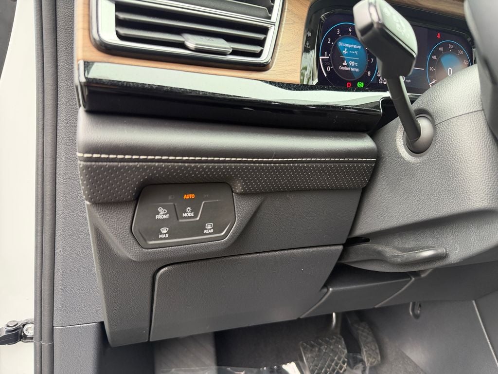 2024 Volkswagen Atlas 2.0T SE